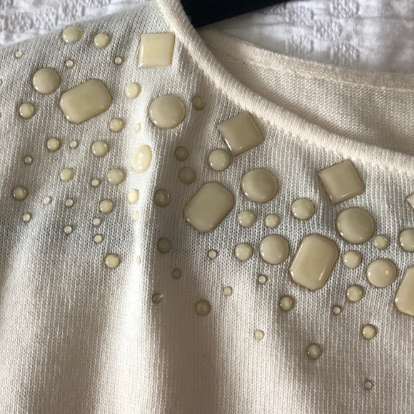 Cream St John knit top with embellishment sz med - Picture 2 of 6